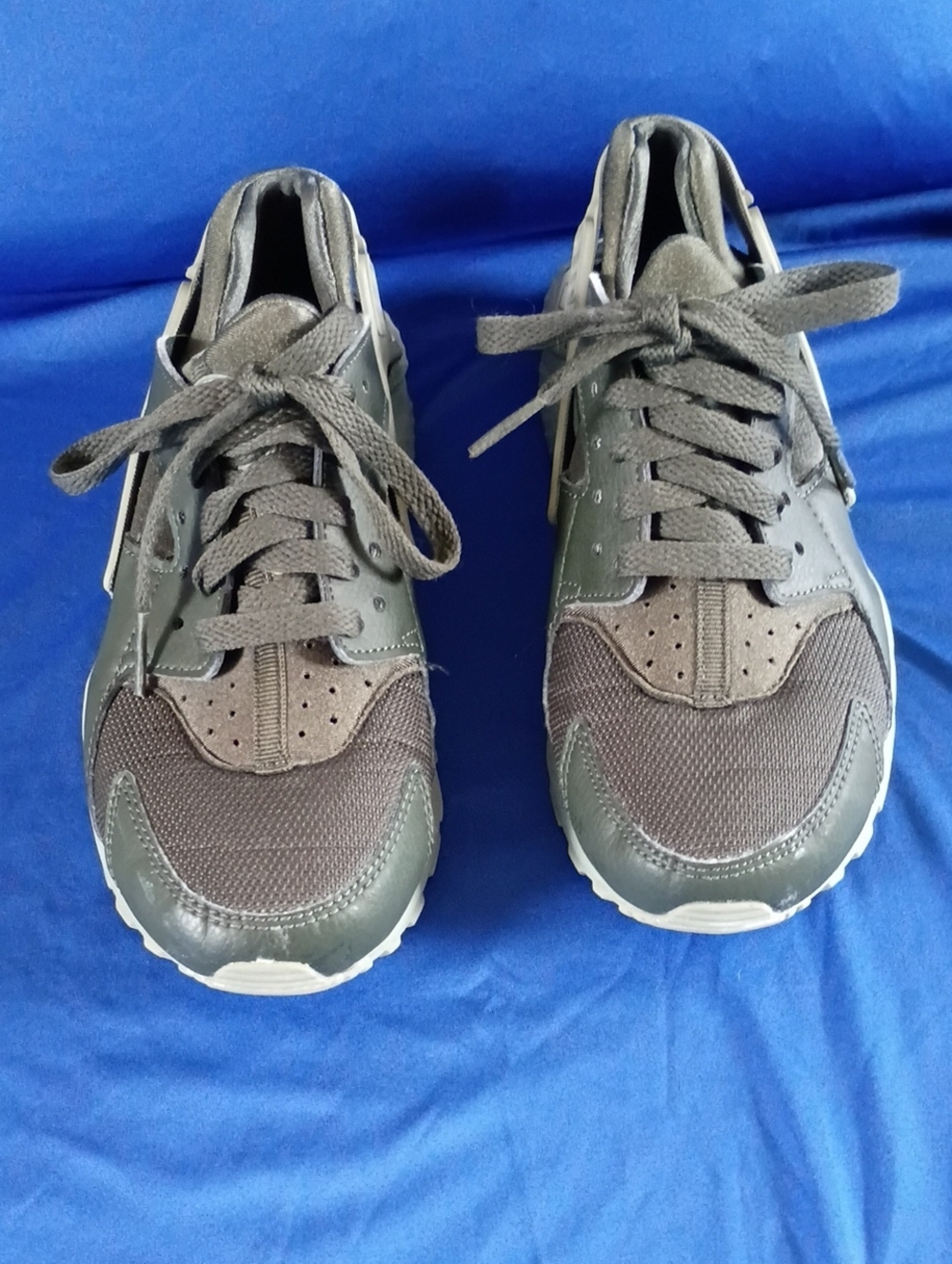 Nike Kids Olive and Gray Casual Sneakers
